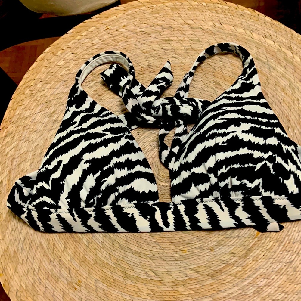 Victoria Secret bikini top - Picture 1 of 5